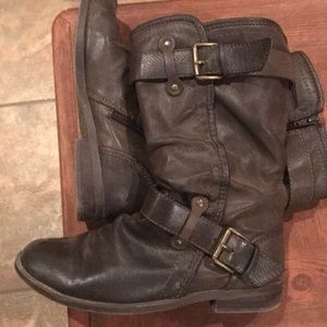 Brown buckles zip up boots